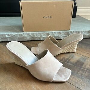 Vince Women's Size 8.5 Pia Wedge Espadrille Slide Taupe Clay Sandals